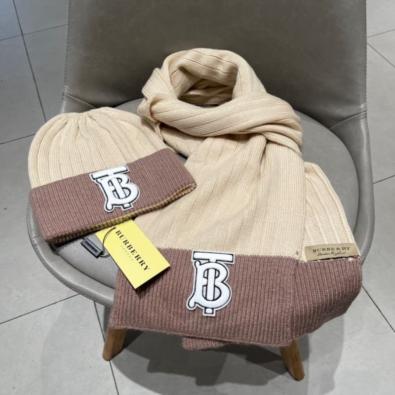 Burberry Caps Scarfs